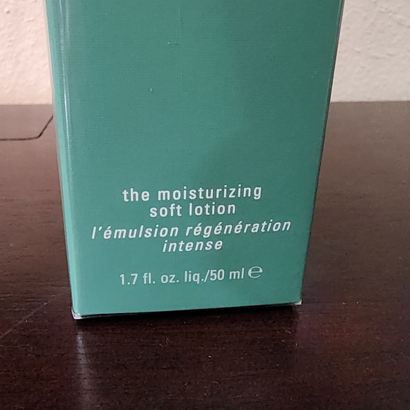 La Mer Moisturizing Soft Lotion - NIB 1.7 fl oz - Picture 3 of 5